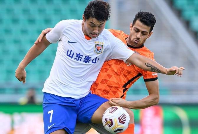 关于赛后夏洛特黄蜂调整名单以备中超;强势反弹环节打磨;管理层满意;球队文化再被提及的信息