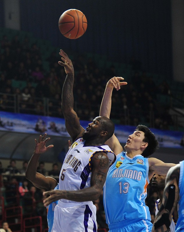 上海久事男篮直播在线观看